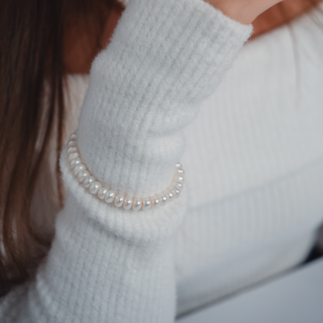Pearl bracelet