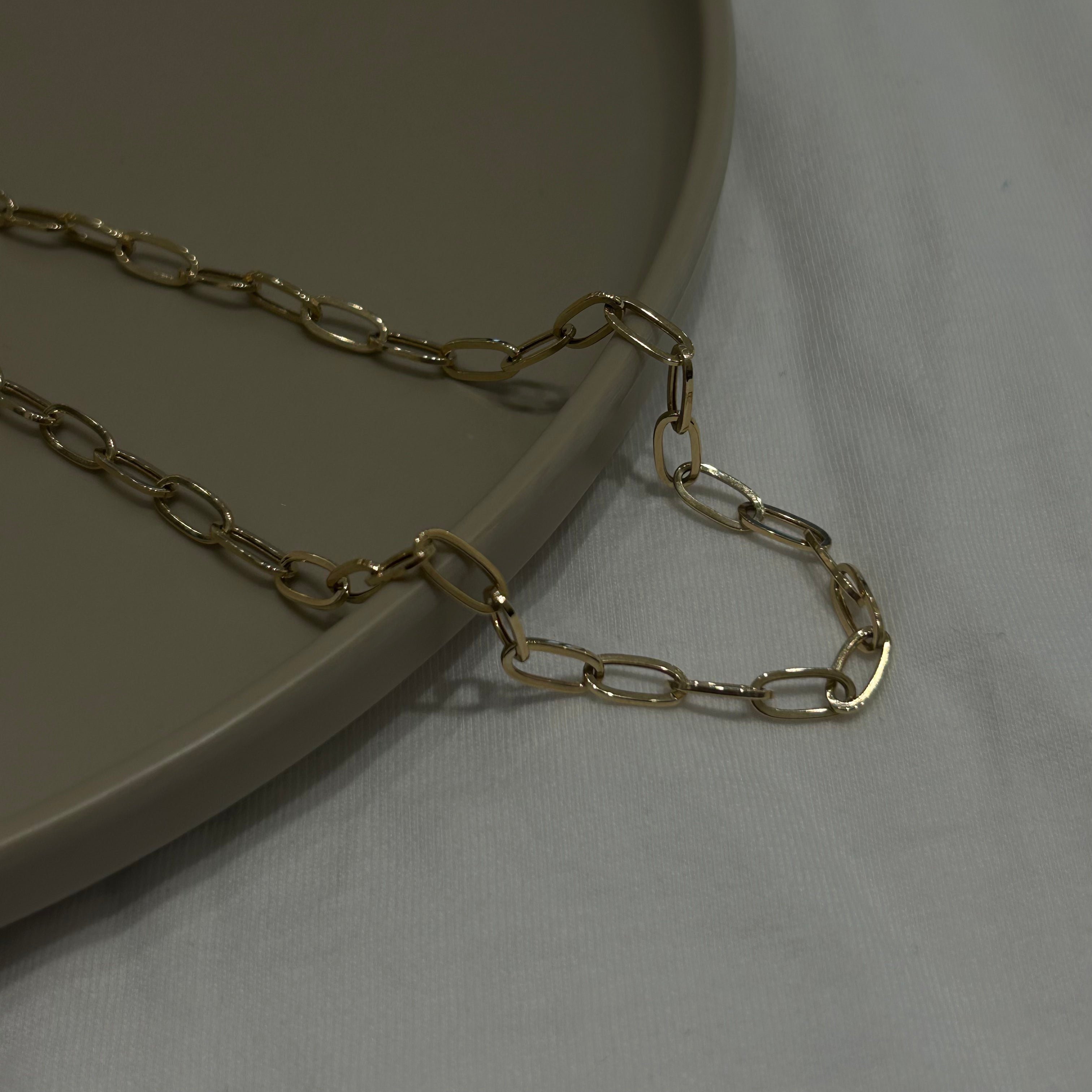 loops necklace