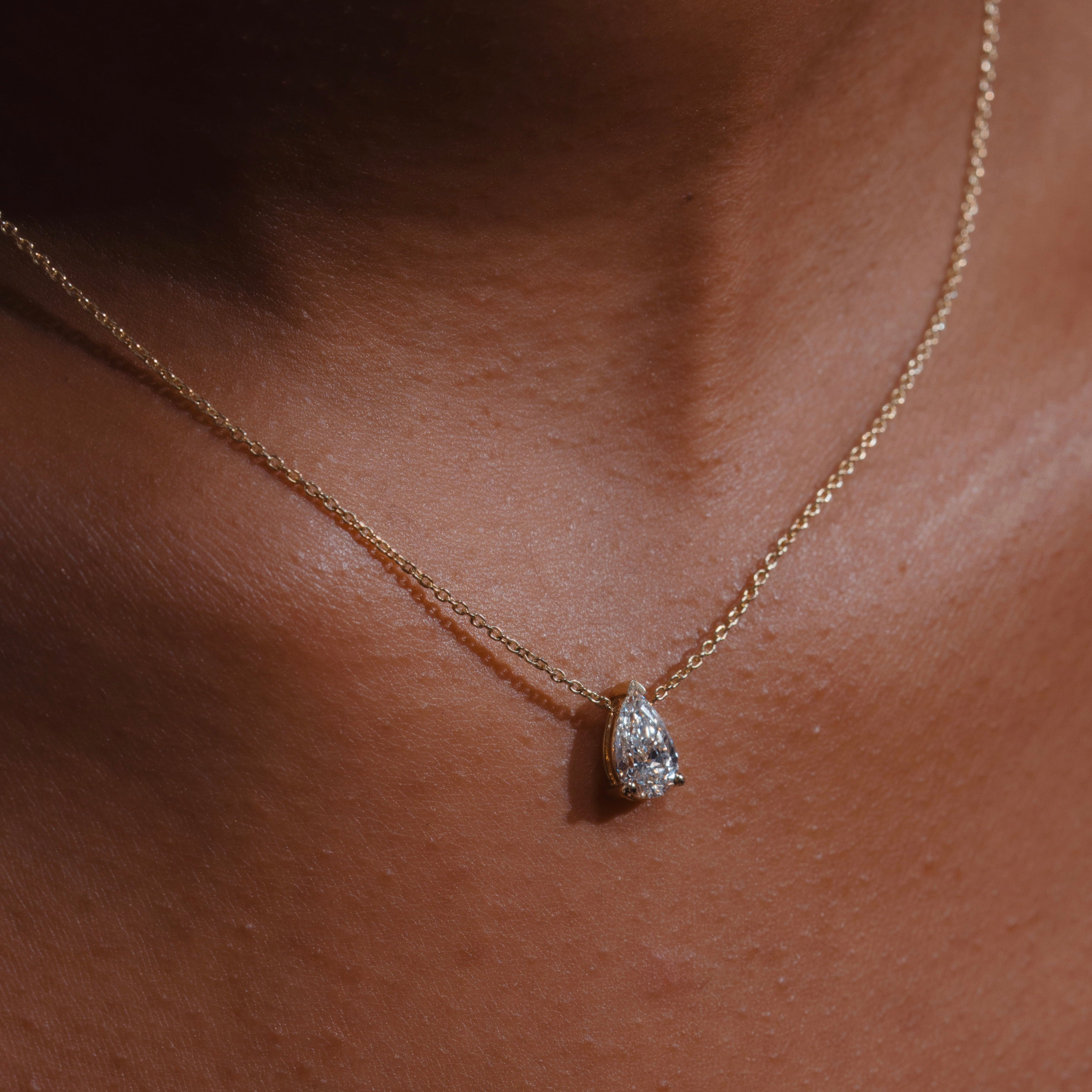 Small drop neckless